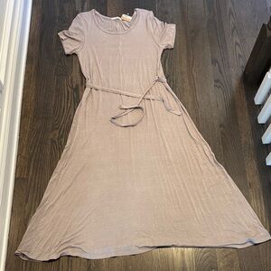 Mod Ref Soft Taupe Belted Maxi Dress